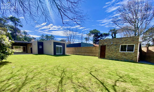 Casa En Venta. San Rafael. Punta Del Este. A Estrenar 