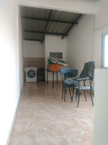 Imagen 9 de 11 de Departamento De Pasillo En Alberdi