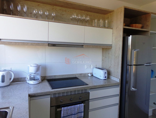 Imagen 26 de 30 de Venta De Apartamento En Mansa, Punta Del Este - 2 Dormitorios - Terraza Parrillero