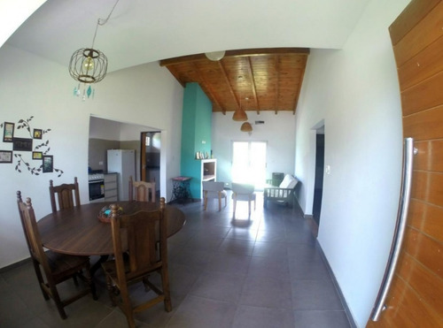 Imagen 6 de 12 de Casa Dos Dormitorios Roldan
