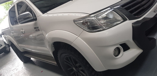 Toyota Hilux 3.0 Cd Srv Cuero 171cv 4x4 2014