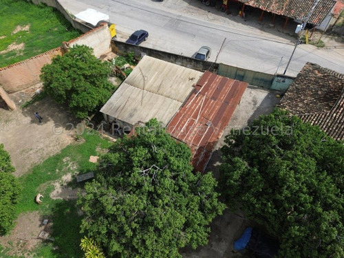 Julio R Perez Vende Casa Granja Cabudare Con Mas 4600 Mts2 Jrp