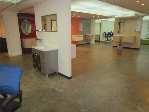 Imagen 20 de 22 de Venta Edificio Comercial 950m2 Prados Del Este 1125