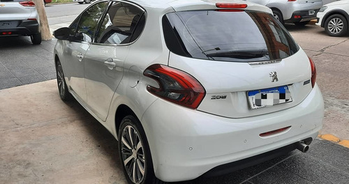 Peugeot 208 1.6 Feline 2017