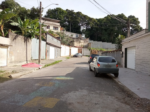 Vendo Terreno Com 360 M² Com Construção Antiga