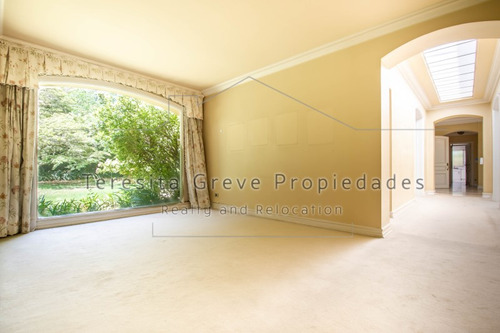 Espectacular Casa Emplazada En Parque De 7.250 M2 San Damian