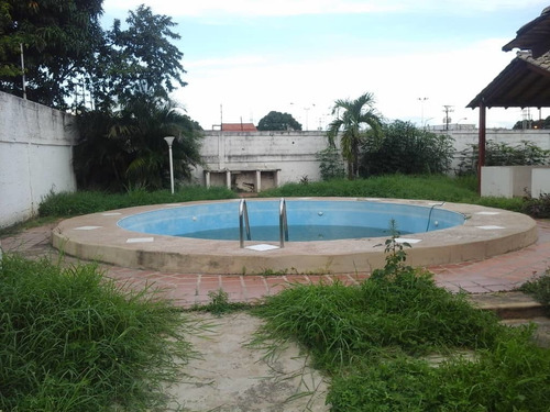 Imagen 10 de 11 de Venta Apartamento Tipo Town-house Urb. La Esperanza