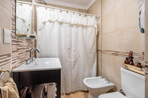 Venta Departamento De 2 Ambientes En Flores