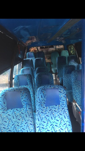 Buseta Escolar