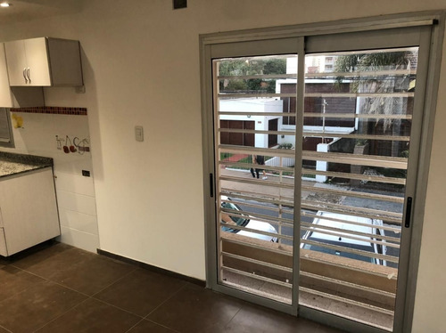 Imagen 12 de 17 de Departamento En Venta En Berazategui