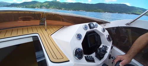 Imagem 12 de 12 de Onix Yachts 240 Ano 2018 Espaço Gourmet E Ampla Plataforma