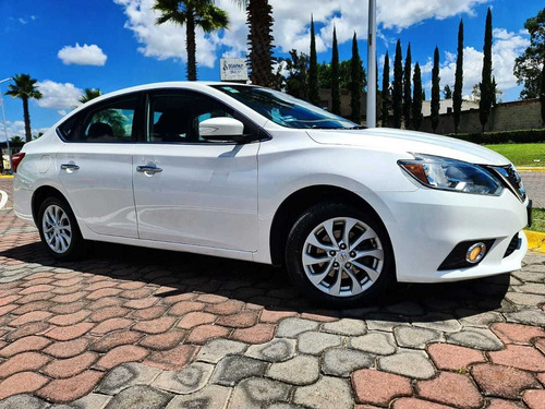 Imagen 7 de 15 de Nissan Sentra 2017 1.8 Advance Mt