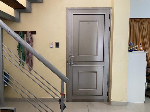 Casa De 3 Dormitorios Con Parrillero, Pileta Y Galería - Fisherton