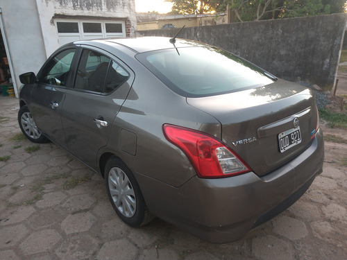 Nissan Versa 1.6 Advance