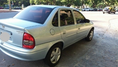 Chevrlot Corsa Classic 1.6 Super Permuta Zafira 2008 LG 8v