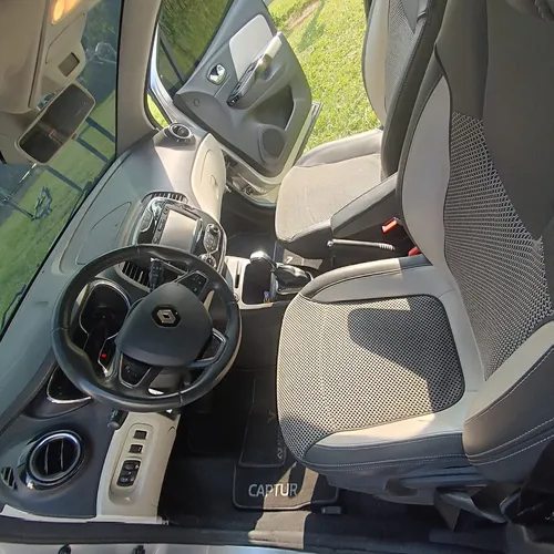 Renault Captur 2.0 Intens Automática