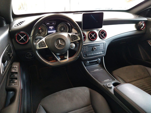 Imagem 8 de 12 de Mercedes Benz Classe Cla Cla 250 Sport Dct 4matic Gasolina