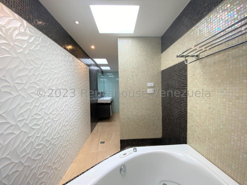 Imagen 19 de 29 de Pent House Triplex En Venta En Lomas Del Sol.