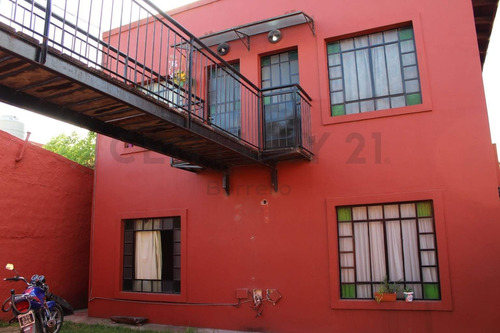 Imagen 4 de 10 de Venta De Edificio En Block. 7 Departamentos Y 2 Locales.