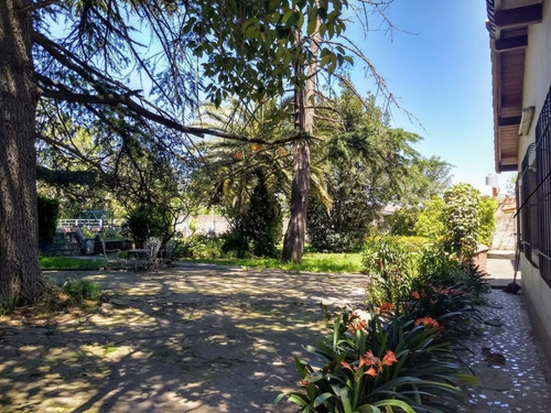 Imagen 4 de 7 de Hermosa Casa Quinta Con Gran Terreno Y Arboleda