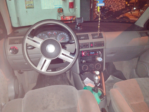 Volkswagen Parati 2001 1.8 5p