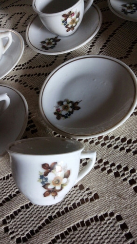 Conjunto De Porcelana Pozzani Antigo, Bule E Xicaras (Usado)