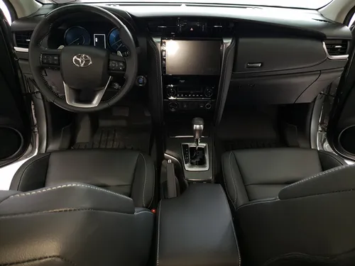Toyota Fortuner Sw4 Srx