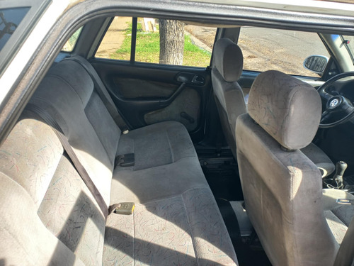 Volkswagen Gol 1.6 Plus D