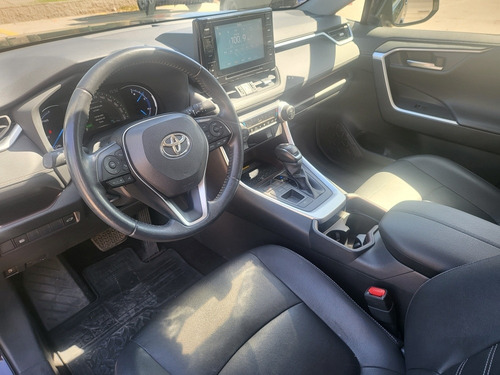 Imagen 6 de 7 de Toyota Rav4 Hybrid 4x2 Limited