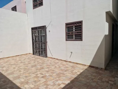 Casa En Renta, En Las Lomas Sector Jardines