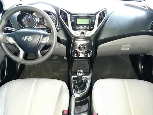 Imagem 9 de 15 de Hyundai Hb20s 1.6 Comfort Plus 16v Flex 4p Manual 2015