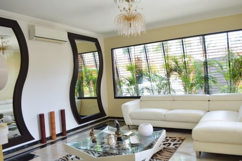 Imagen 2 de 14 de Casa En Venta En Urb. El Bosque Valencia Cod: Atc-541