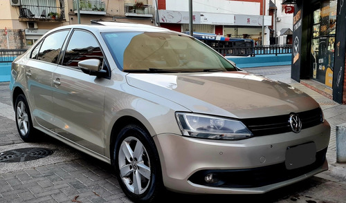 Imagen 2 de 22 de Volkswagen Vento 2013 2.5 Luxury 170cv Tiptronic