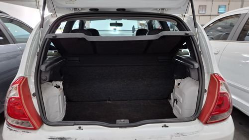 Renault Clio 1.1 PACK PLUS