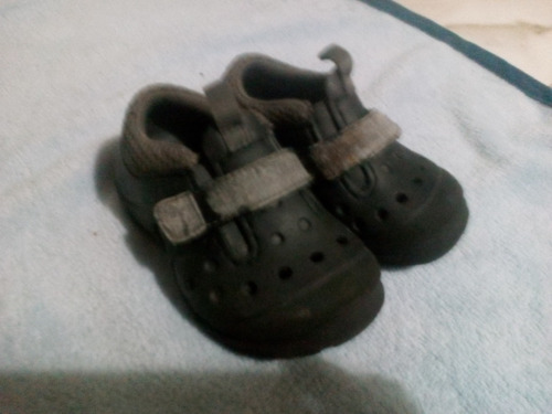 Zapatos Crocs De Niño Talla 22