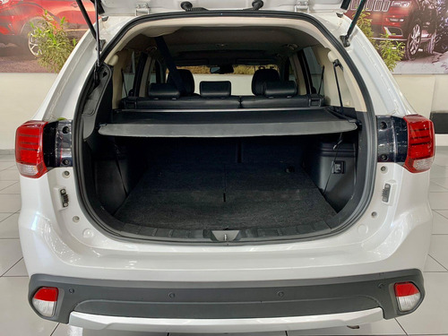 Imagem 9 de 14 de Mitsubishi Outlander 2.0 Comfort Pack 7l Cvt Gasolina Auto