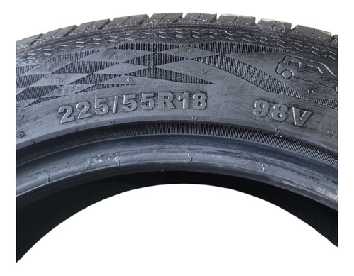 Dois Pneus Doublestar Httech Dss02 225/55 R18 98v Semi Novos (Usado)