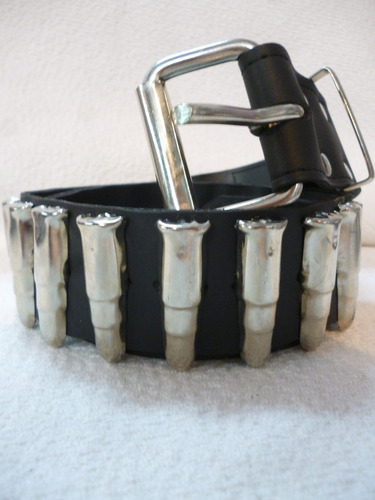 Imagen 2 de 6 de Cinturones De Cuero Con Balas Plateadas Cintos Que Sea Rock