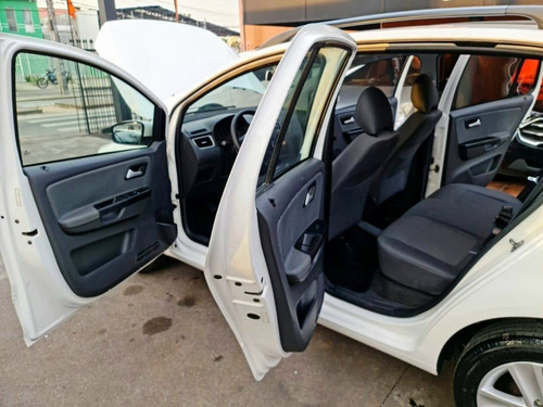 Imagem 11 de 21 de Volkswagen Fox Trend 1.6 8v Flex 4 Portas Impecável!!!