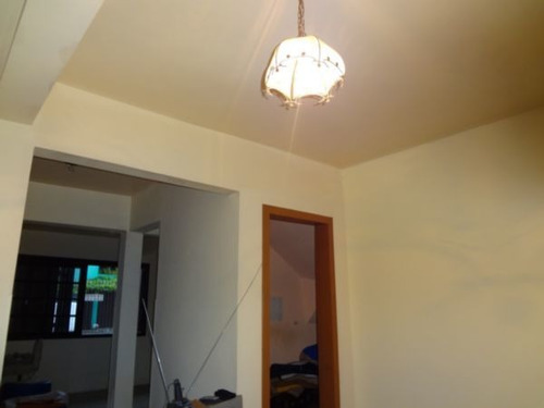 Casa Em Partenon Com 3 Dormitórios - Pj2703