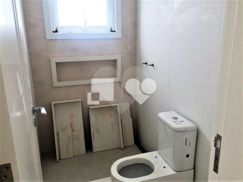 Residência De Alto Padrão Com 4 Suites No Ponta Da - 28-im421015