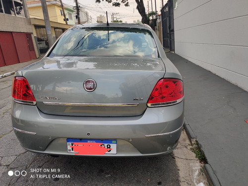 Fiat Linea 2011 1.8 16v Hlx Flex Dualogic 4p
