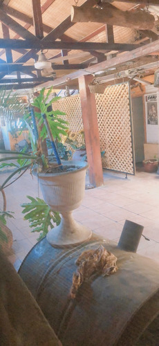 Local Funcionando A La Venta Con Derecho De Llaves