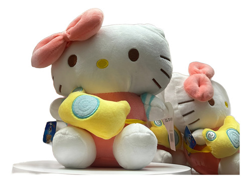 Boneca Pelúcia Colorida Hello Kitty 23cm Charmosa Cor Câmera-23 Cm Aprox