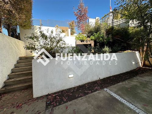Casa En Venta 4d 4b, Lomas De Montemar, San Cristóbal.
