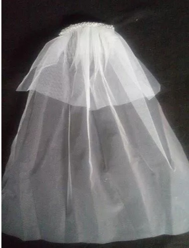 Velos de colores? ¡Inspírate con los looks de estas novias!