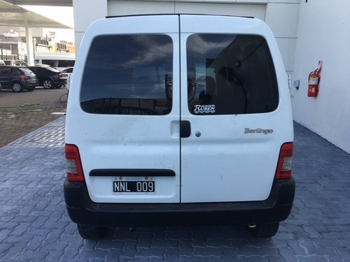 Imagen 5 de 9 de Citroën Berlingo 1.6 Hdi 92cv Am53 2013