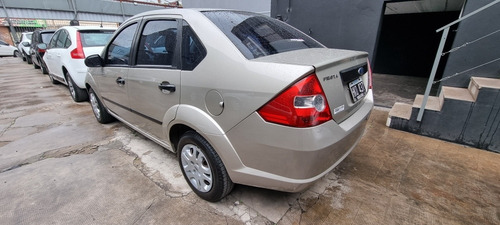 Imagen 5 de 15 de Ford Fiesta Max Automatico