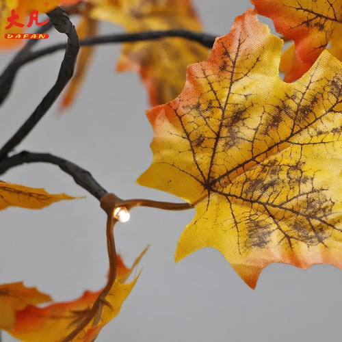 Imagen 6 de 8 de Árbol De Navidad Decorativo Para Mesa Modelo Maple