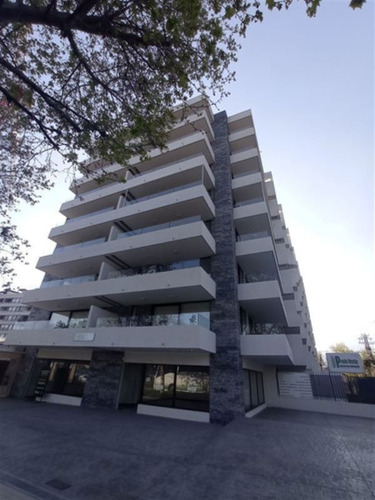 Local Avda Las Condes Apto Rubro Comida // Alto Flujo !!!!